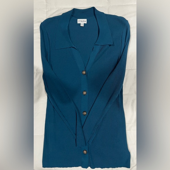 The Drop Button-Front Ribbed Collared Cardigan - Picture 4 of 5